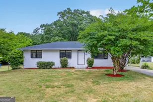 207 Buena Vista St, Winder, GA 30680 - Photo 1