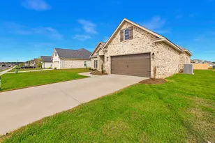 153 Woodwinds Ct, Kathleen, GA 31047 - Photo 5