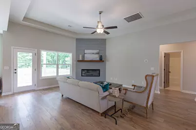 204 Maddington Court, Senoia, GA 30276 - Photo 5