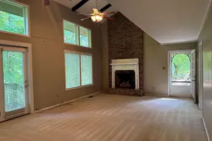 227 W Lakeview Dr, Lagrange, GA 30240 - Photo 7