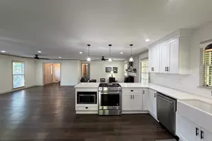 380 Burke Cir, McDonough, GA 30253 - Photo 11