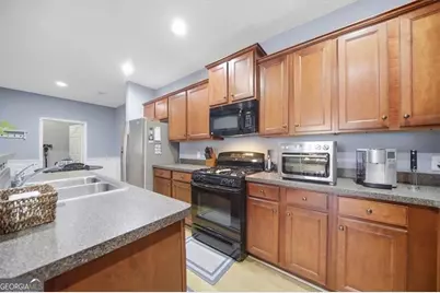 119 Villa Park Circle, Stone Mountain, GA 30087 - Photo 5