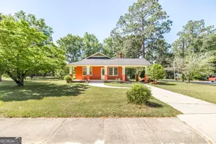 197 Commerce St, Hawkinsville, GA 31036 - Photo 3