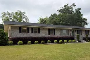 410 Ridgecrest Dr, Elberton, GA 30635 - Photo 1