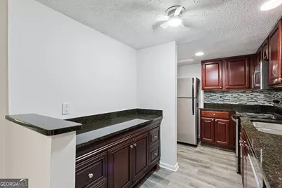 6900 Roswell Road #Q6, Atlanta, GA 30328 - Photo 13