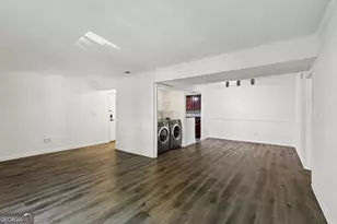 6900 Roswell Rd, Atlanta, GA 30328 - Photo 9