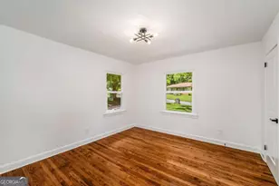 1774 Laurelwood Dr SW, Atlanta, GA 30311 - Photo 15