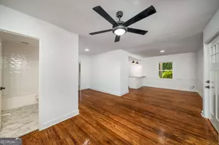 1774 Laurelwood Dr SW, Atlanta, GA 30311 - Photo 9