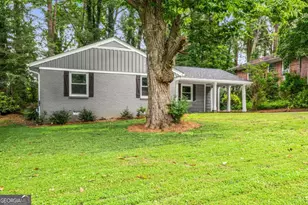 1774 Laurelwood Dr SW, Atlanta, GA 30311 - Photo 3