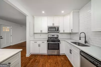 1774 Laurelwood Drive SW, Atlanta, GA 30311 - Photo 11