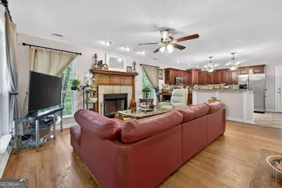 2298 Holly Court, Cumming, GA 30041 - Photo 15