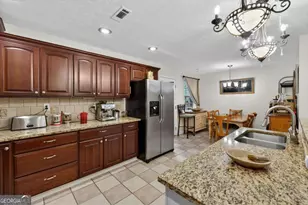 2298 Holly Ct, Cumming, GA 30041 - Photo 9