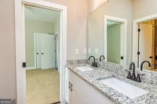 1678 Dorsey Ave, East Point, GA 30344 - Photo 13