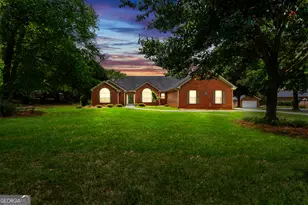 563 Heathmoor Dr, McDonough, GA 30252 - Photo 3