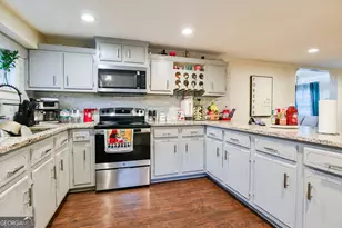298 Millard Farmer Rd, Newnan, GA 30263 - Photo 13