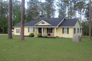 445 Southside Dr, Lyons, GA 30436 - Photo 1