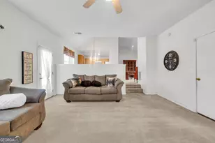 1289 Labrador Ln, Riverdale, GA 30296 - Photo 13