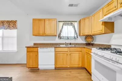 1289 Labrador Lane, Riverdale, GA 30296 - Photo 11