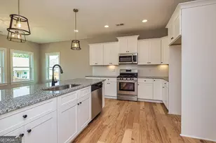 69 Oakhurst Trail, Sharpsburg, GA 30277 - Photo 9