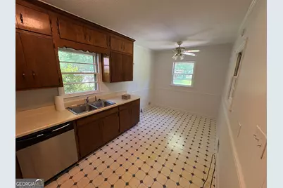 1344 Oakdale Drive, Griffin, GA 30224 - Photo 11