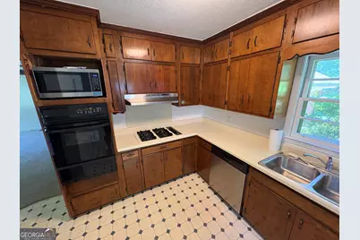 1344 Oakdale Drive, Griffin, GA 30224 - Photo 13