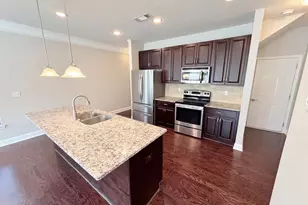 10555 Naramore Ln, Alpharetta, GA 30022 - Photo 7