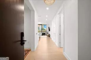 2425 NE Peachtree Road NE, Atlanta, GA 30305 - Photo 3