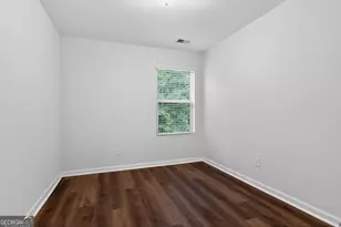 3122 Meadowstone Ln SW, Atlanta, GA 30331 - Photo 11