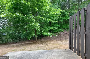 3122 Meadowstone Ln SW, Atlanta, GA 30331 - Photo 15