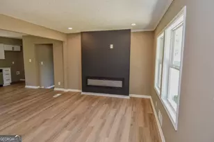 1545 Oakhill Dr, Griffin, GA 30223 - Photo 3
