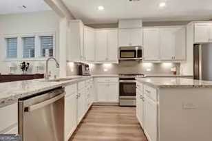 525 Hazelnut Dr, Peachtree City, GA 30269 - Photo 7