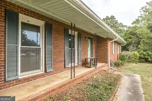 105 Auburn Dr, Warner Robins, GA 31088 - Photo 5