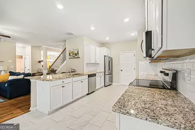 684 Lakehaven Lane, Loganville, GA 30052 - Photo 13