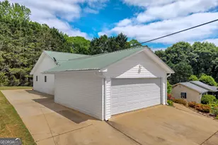 99 Parker St, Carnesville, GA 30521 - Photo 13