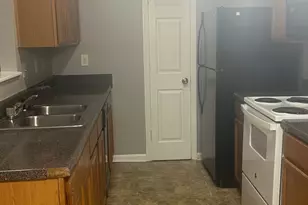293 Brookview Dr, Riverdale, GA 30274 - Photo 9