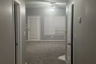 293 Brookview Dr, Riverdale, GA 30274 - Photo 5