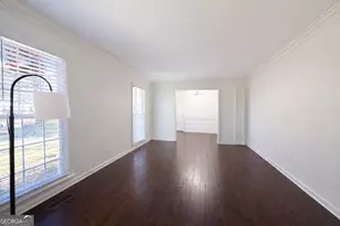 2318 Meadowbrook Ln, Albany, GA 31707 - Photo 3