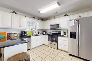 121 Camellia Dr, Reidsville, GA 30453 - Photo 11