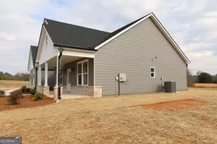 1205 Rocky Creek Rd, Locust Grove, GA 30248 - Photo 5