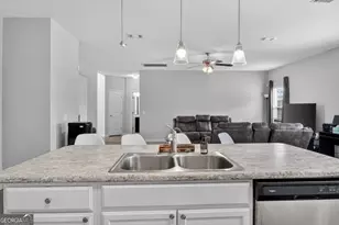 1077 Sweetbay Ct, Hinesville, GA 31313 - Photo 15