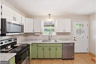 10 Florida Avenue, Clayton, GA 30525 - Photo 9