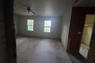 5382 Rockbridge Rd, Stone Mountain, GA 30088 - Photo 17