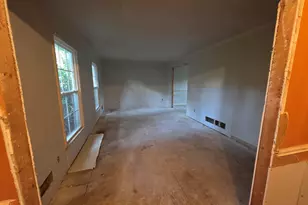 5382 Rockbridge Rd, Stone Mountain, GA 30088 - Photo 5