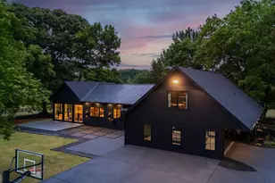 1027 Fischer Rd, Sharpsburg, GA 30277 - Photo 5