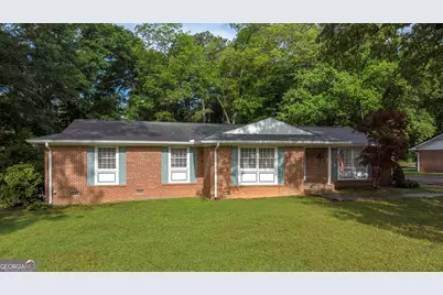416 Robertson Avenue, Tallapoosa, GA 30176 - Photo 1