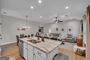 137 Red Tail Cir, Byron, GA 31008 - Photo 13