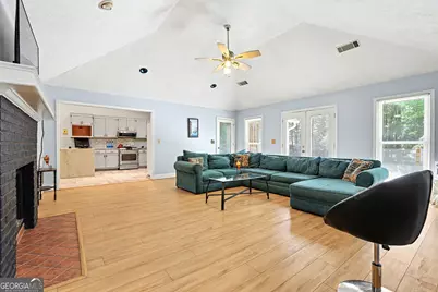 4731 Shadybrook Way SE, Conyers, GA 30094 - Photo 5
