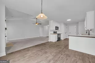 378 Walnut Dr, Hartwell, GA 30643 - Photo 9