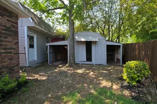 360 Pinkney St, Winder, GA 30680 - Photo 27