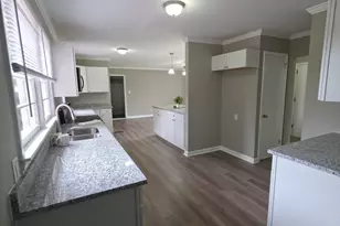 360 Pinkney St, Winder, GA 30680 - Photo 5